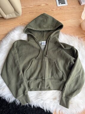 ARITZIA TNA Olive Green Zip-Up Hoodie